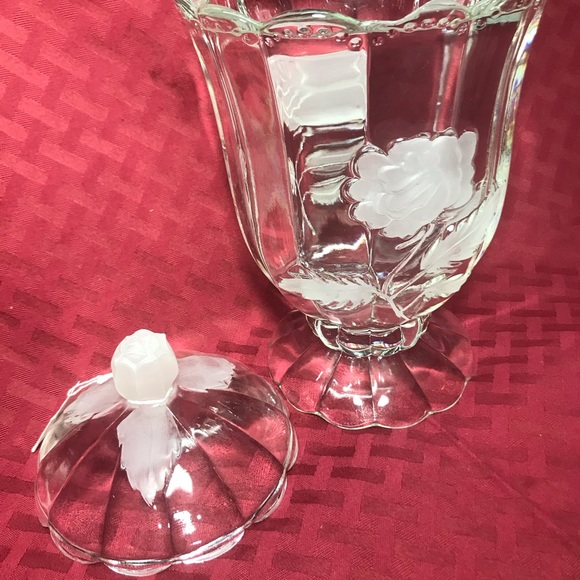 Bohemia frosted rose glass jar in pristine shape. - Picture 2 of 2